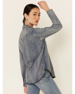 STS Ranchwear Women's Claira Denim Long Sleeve Pearl Snap Western Shirt -Deals Wild Cowgirl Style Store 2000285685 400 P4