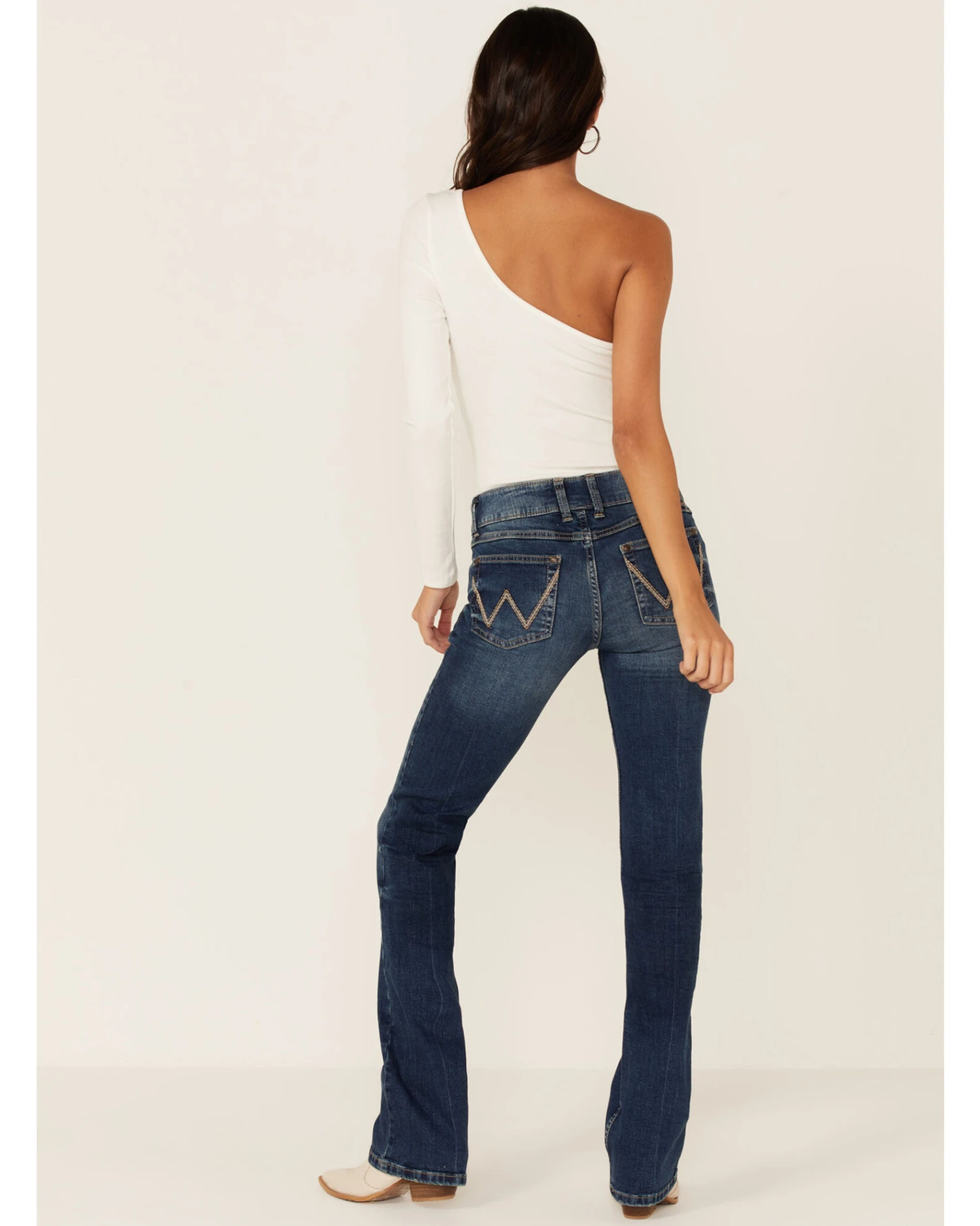 Wrangler Retro Women's Medium Wash Mid Rise Bootcut Jeans 4 Wrangler Retro Women's Medium Wash Mid Rise Bootcut Jeans - Image 2