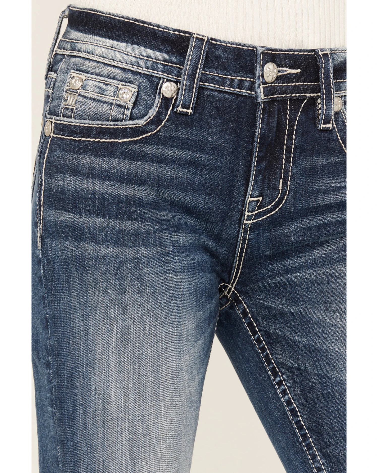 Miss Me Women's Dark Wash Lurex Embroidered Cross Non-Flap Pocket Tapered Bootcut Jeans 4 Miss Me Women's Dark Wash Lurex Embroidered Cross Non-Flap Pocket Tapered Bootcut Jeans - Image 2