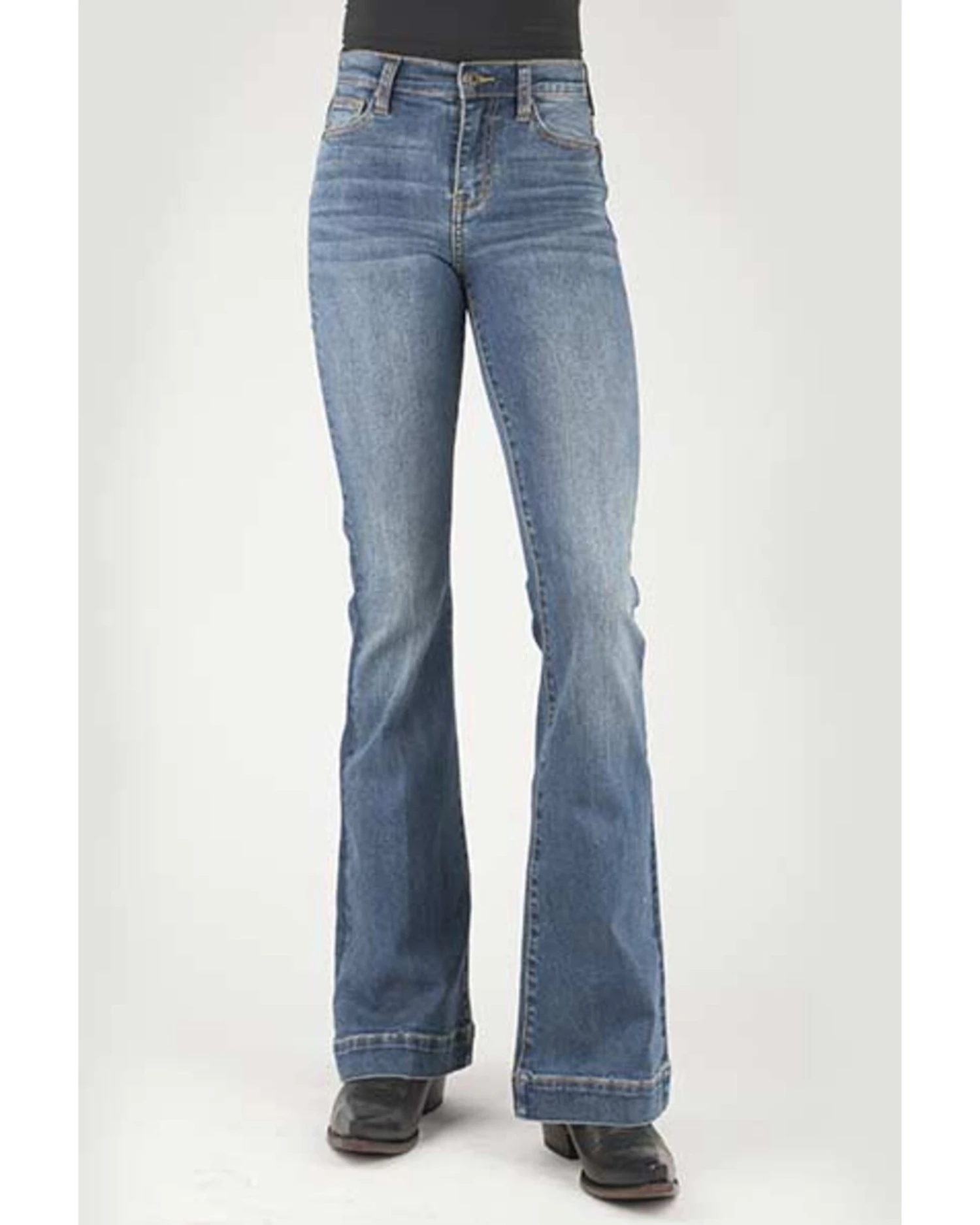 Stetson Women's 921 Light Wash High Rise Plain Pocket Flare Jean 5 Stetson Women's 921 Light Wash High Rise Plain Pocket Flare Jean - Image 3