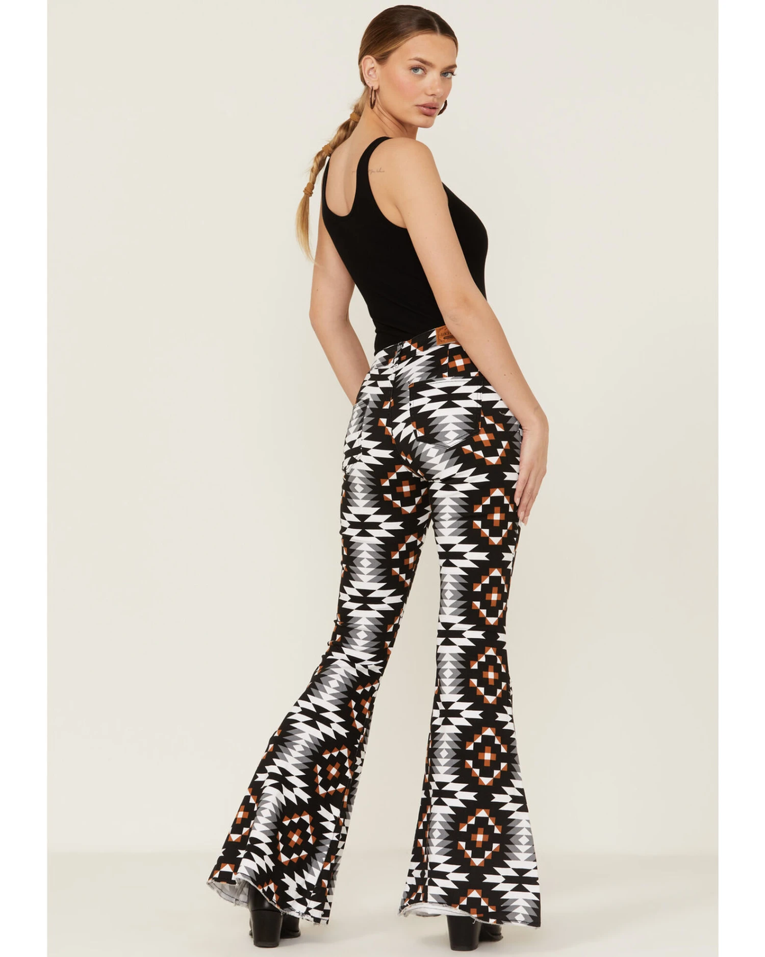 Ranch Dress'n Women's Full Del Rio Southwestern Print Super Flare Pants 4 Ranch Dress'n Women's Full Del Rio Southwestern Print Super Flare Pants - Image 2