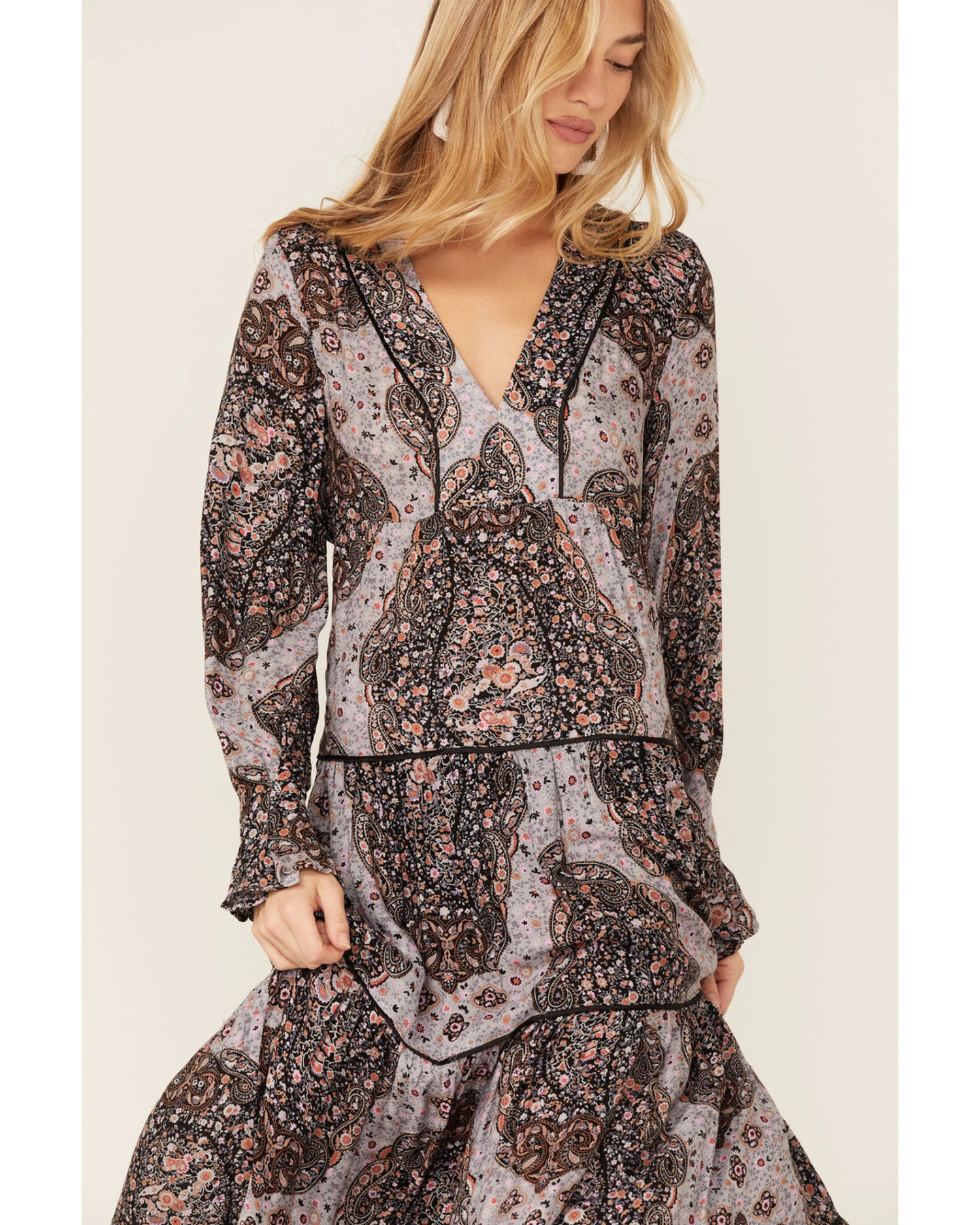 Lovestitch Women's Floral Paisley Tiered Skirt Dress 4 Lovestitch Women's Floral Paisley Tiered Skirt Dress - Image 2