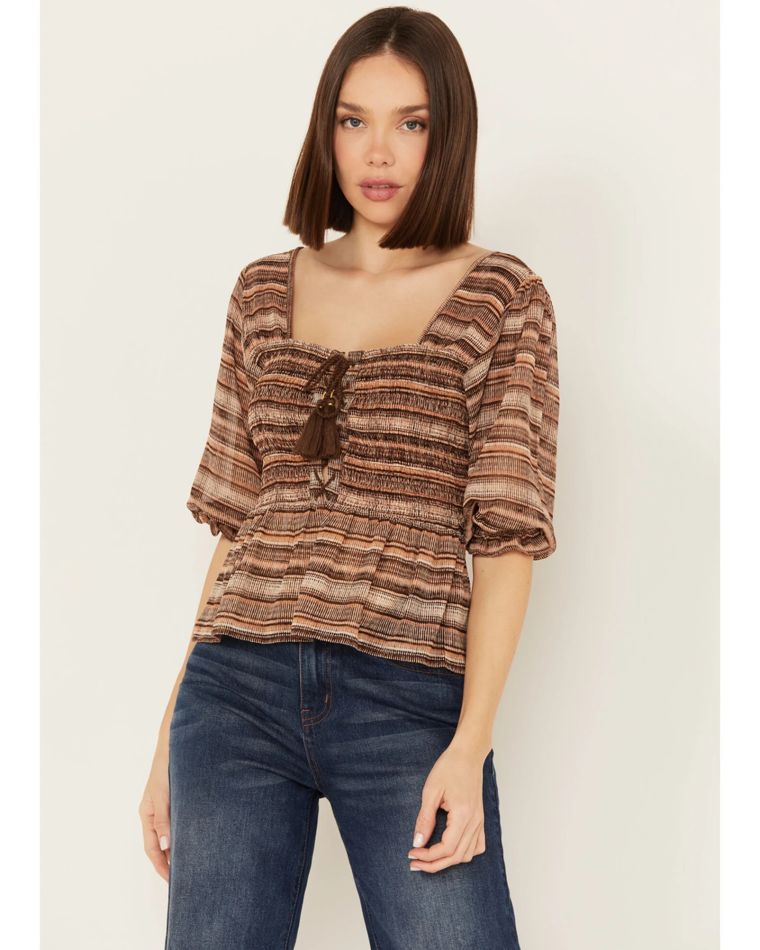 Shyanne Women's Smocked Lace-Up Print Top 4 Shyanne Women's Smocked Lace-Up Print Top - Image 3